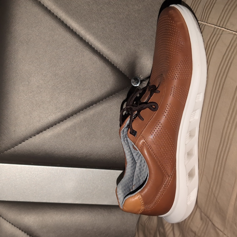 Johnston & Murphy U-Throat Sneakers - Size 11.5 - Tan Full-Grain Leather